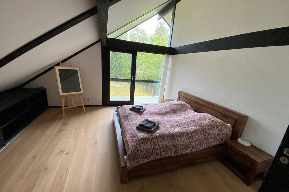 Ferienhaus 'Mit Ruhe Wasser Licht' mit privater Terrasse, privatem Garten und Wlan in Kagel, Grünheide