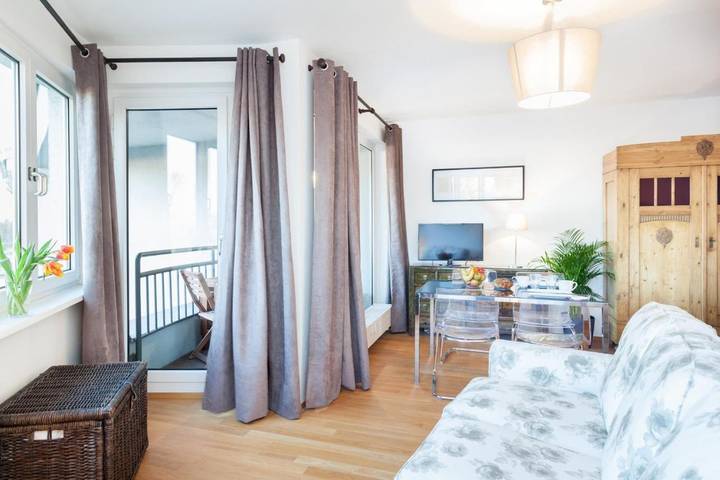 Ferienwohnung für 5 Personen, mit Balkon, mit Haustier in Neukölln Berlin - 2