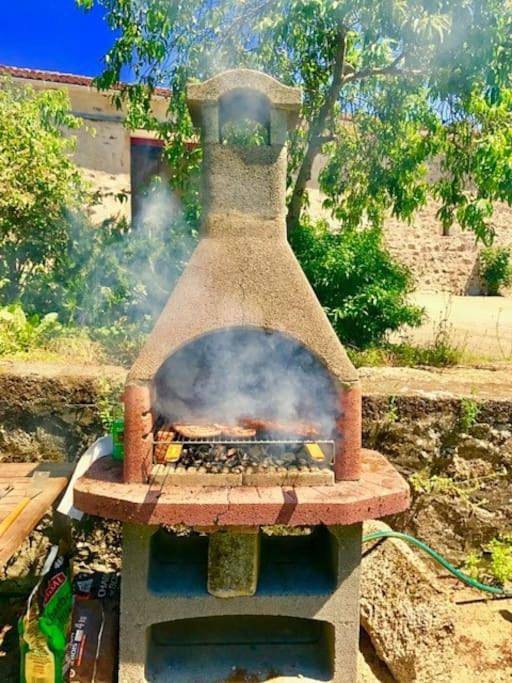 Location de vacances pour 15 personnes, avec piscine et vue ainsi que jardin et terrasse à La Flocellière - 3