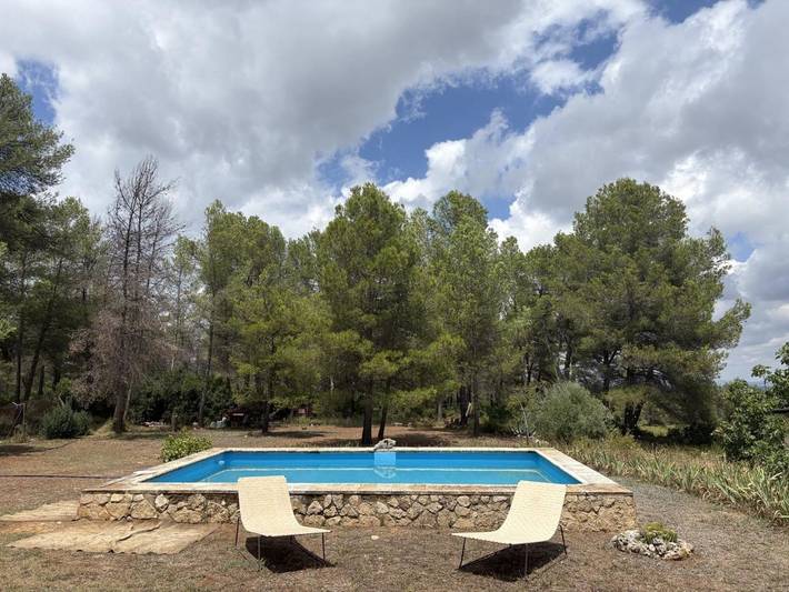 Casa rural para 20 personas, con piscina y jardín además de piscina para niños y vistas en Canal de Navarrés - 2