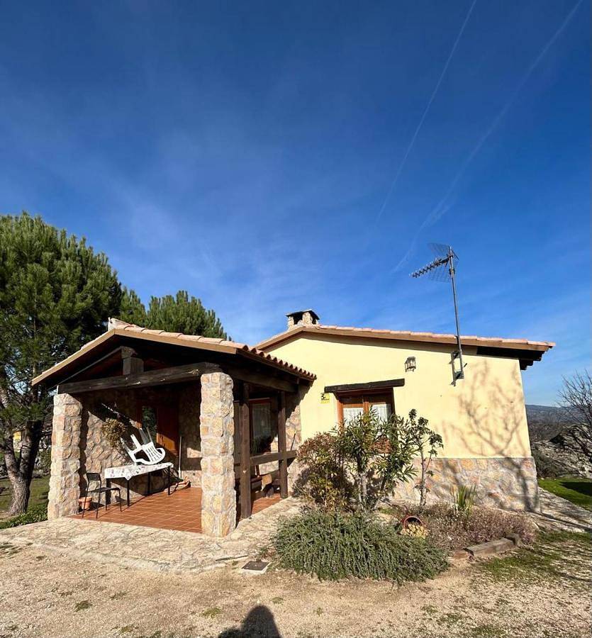 Two-Bedroom House in El Tiemblo, Provincia de Ávila