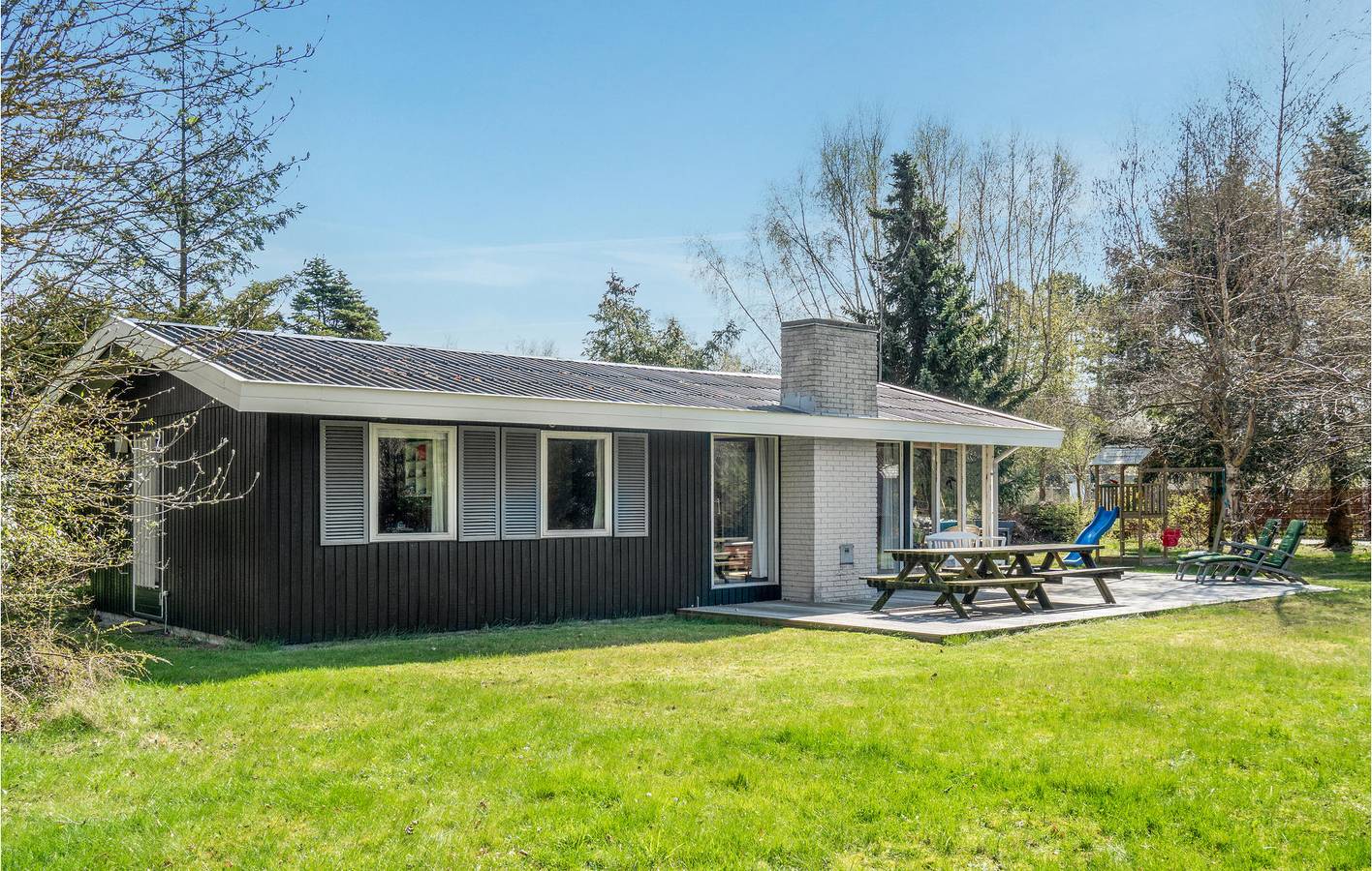 Ferienhaus für 6 Personen mit Terrasse in Overby Lyng, Sjællands Odde