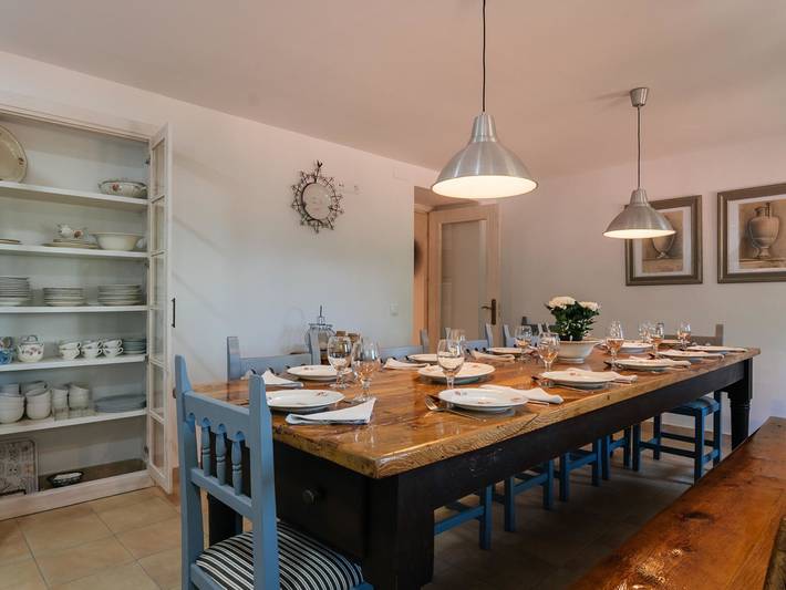 Casa rural para 6 personas, con terraza y jardín, Familias con niños en Bages - 3