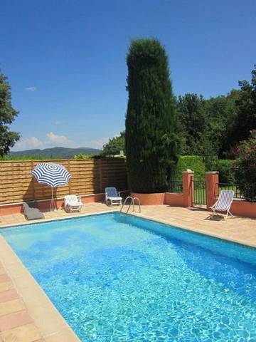 Chambre d’hôte pour 2 personnes, avec vue et jardin ainsi que terrasse et piscine dans Dentelles de Montmirail
