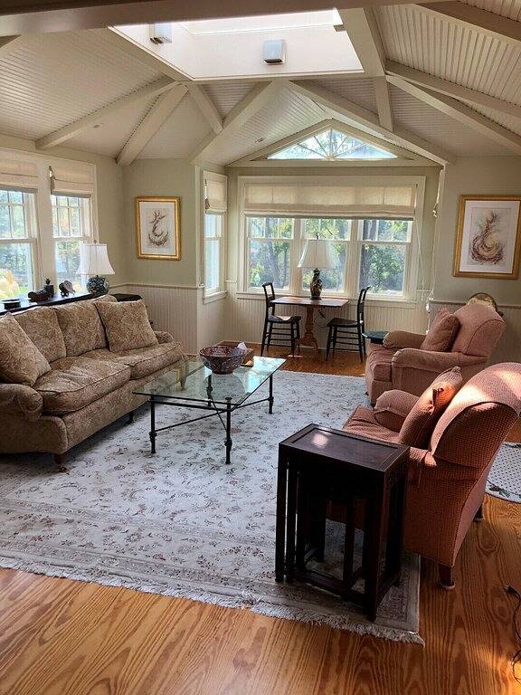 Charming 1870 cape cottage in Litchfield in Litchfield County