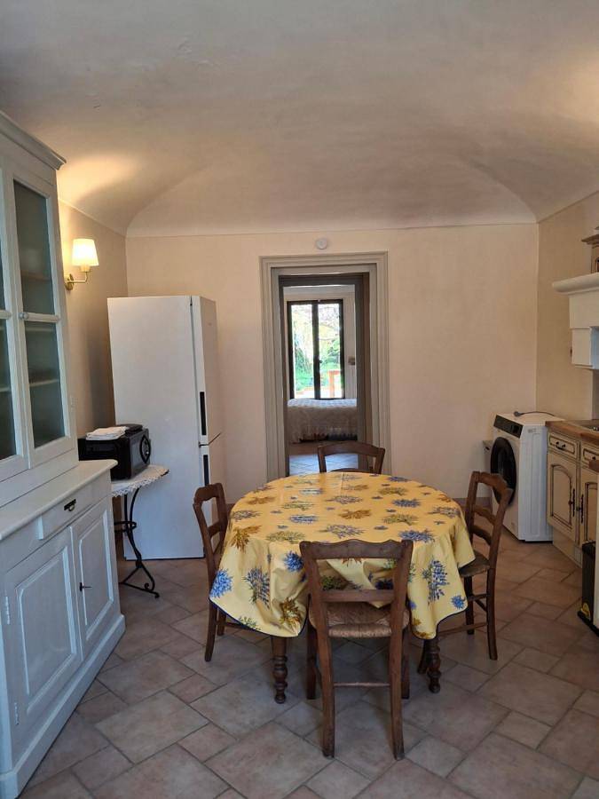 Gîte pour 4 personnes, avec terrasse à Donzère - 4