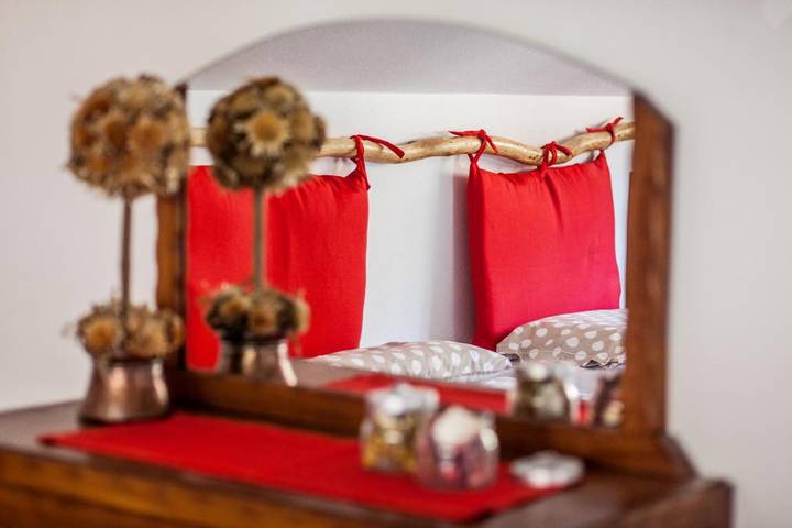 Gîte pour 5 personnes, avec sauna ainsi que vue et jardin, animaux acceptés à Villar San Costanzo