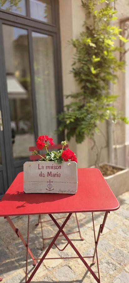 Location de vacances pour 6 personnes, avec balcon dans Office de Tourisme d'Aigues-Mortes en Terre de Camargue - 2