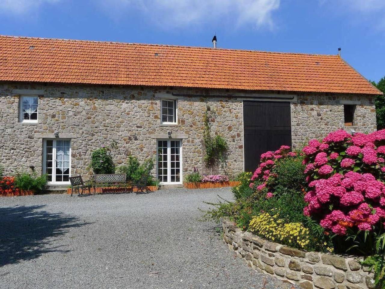 Landgut "La Vacherie" mit Terrasse in Vesly, Région de Coutances