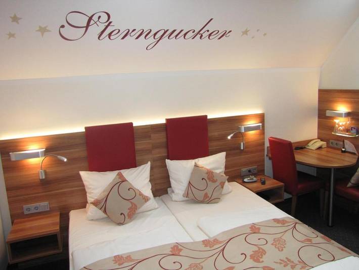 Hotel für 4 Personen, mit Terrasse in Burgthann - 3