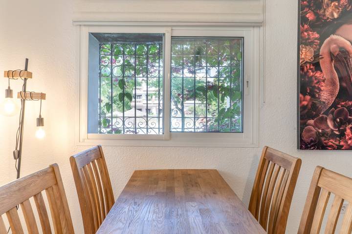 Entire apartment, Sunny Calahonda Park Apartment with Pool, Terrace and Wi-Fi in Urbanizacion Calahonda, Mijas