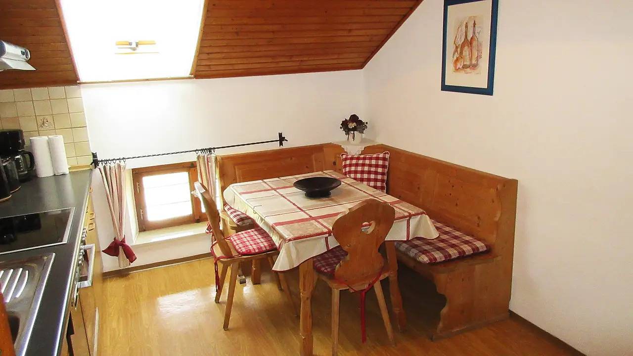 Ganze Ferienwohnung, Ferienwohnung für 7 Personen (100 m²) in Taching am See in Taching am See, Rupertiwinkel