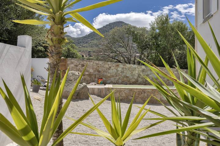 Location de vacances pour 6 personnes, avec piscine ainsi que terrasse et jardin, adapté aux familles à Monticello - 2