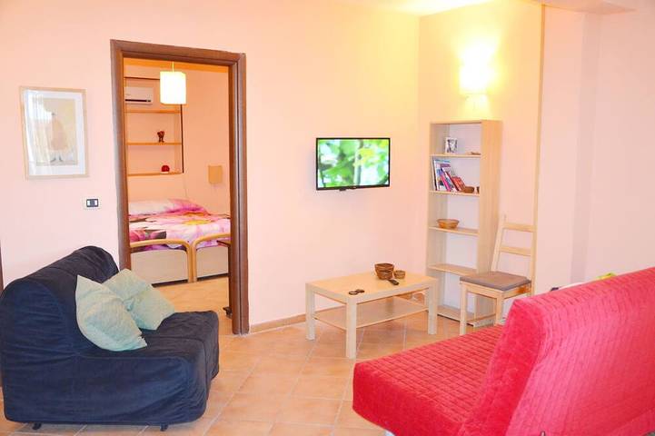 Ganze Wohnung, Wohnung \"B\" in Villa mit Garten, Parkplatz und Wlan in Ercolano, Nationalpark Vesuv