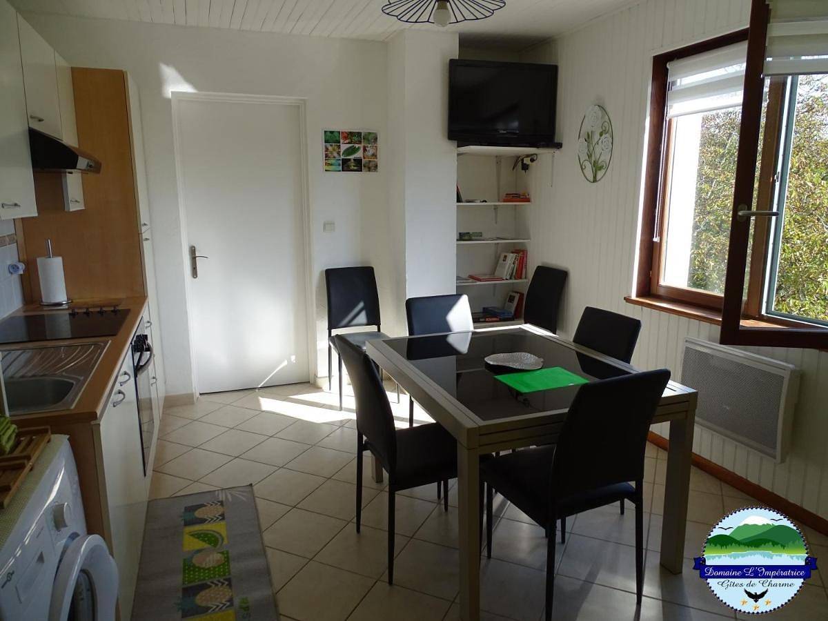 Appartement entier, Domaine L'Impératrice in Plombières-les-Bains, Parc naturel régional des Ballons des Vosges