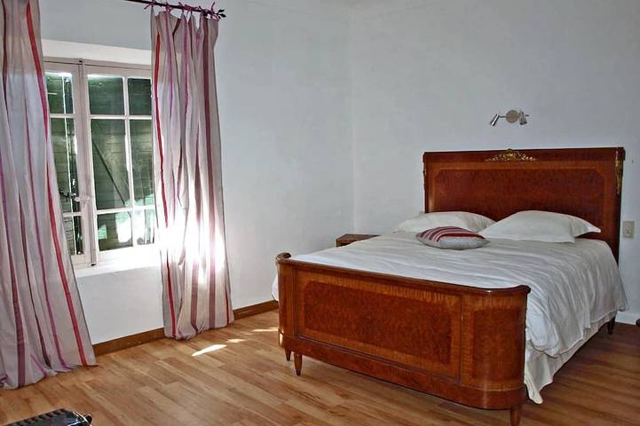 Location de vacances pour 12 personnes, avec jardin et terrasse à Fox-Amphoux - 2