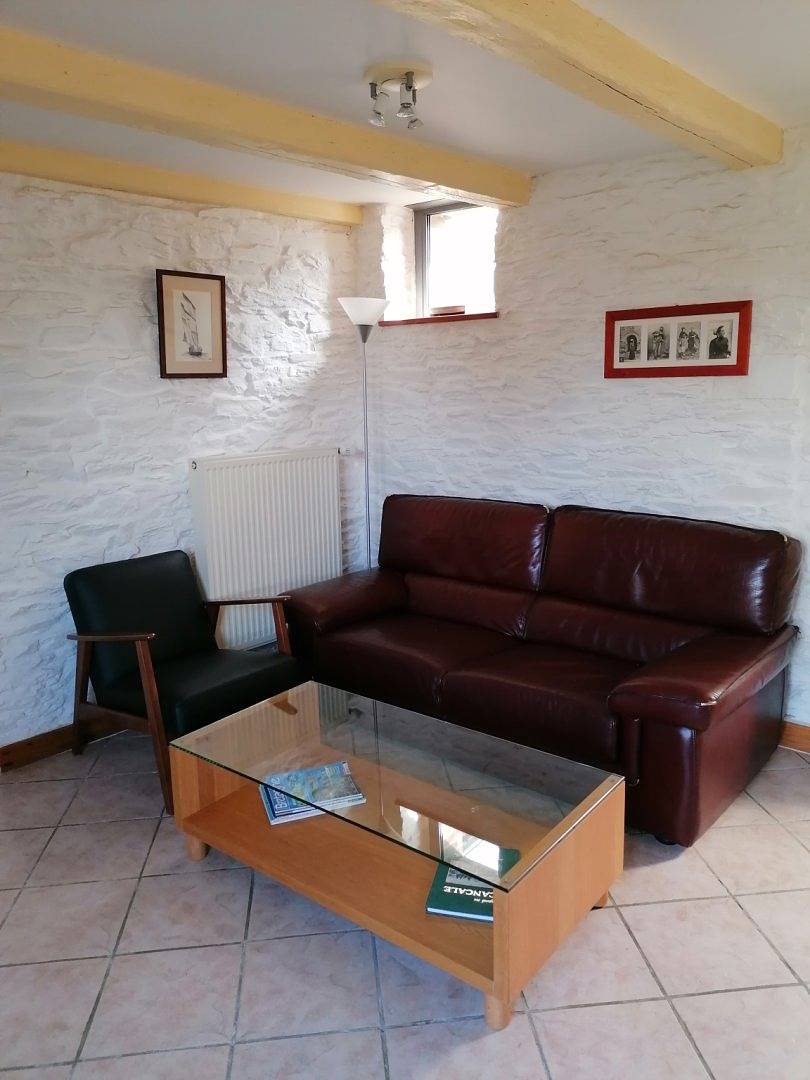 Petite maison en pierre in Cancale, Baie du Mont-Saint-Michel