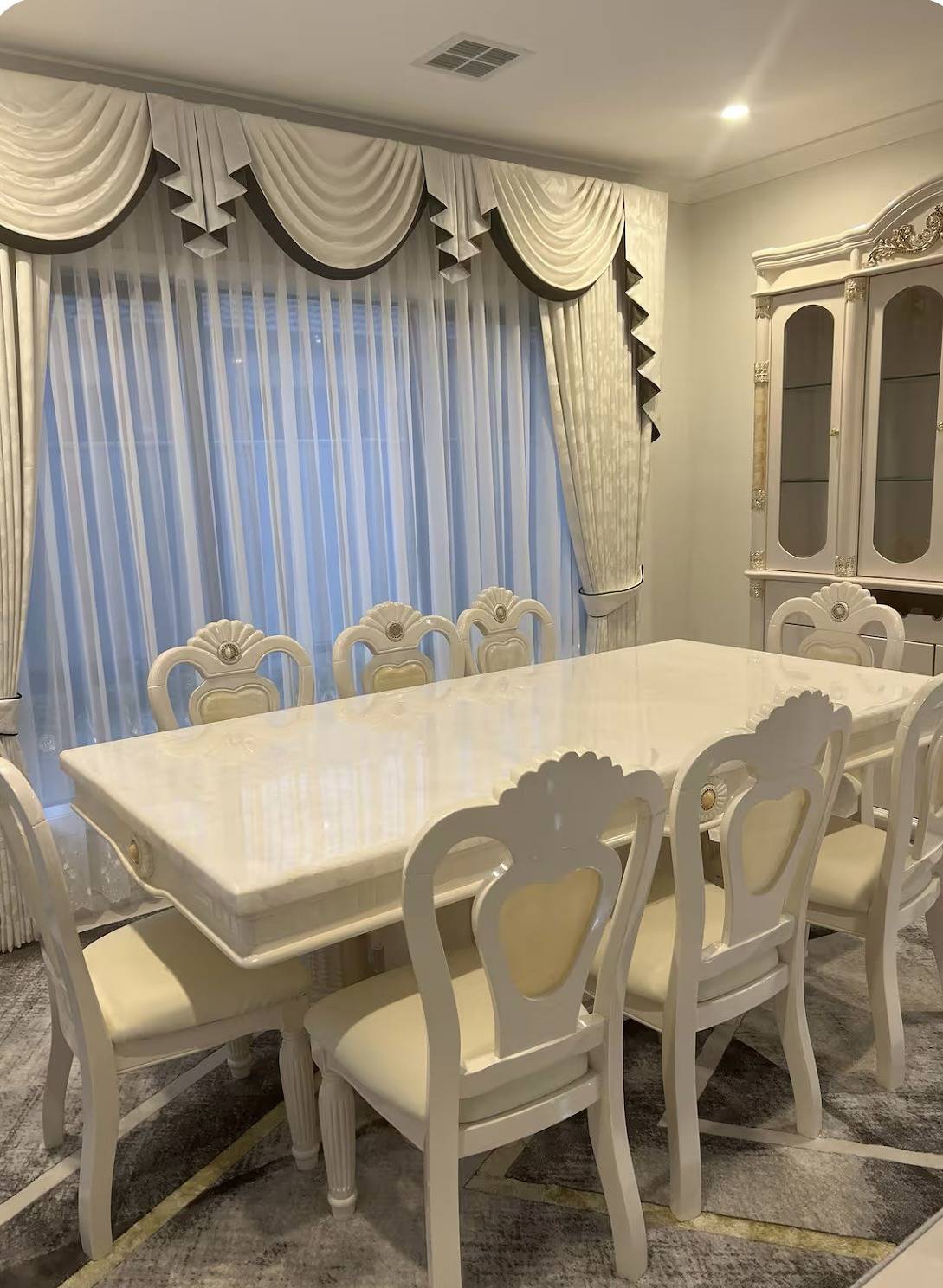 Stunning Guest Room Retreat in Bonnie Brook in Victoria