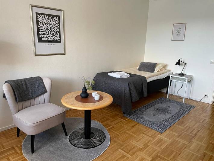 Lägenhet för 2 Personer, med Balkong samt Terass och Bastu i Skövde
