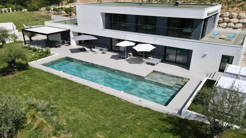 Chalet para 10 personas, con piscina además de jardín y vistas - 1