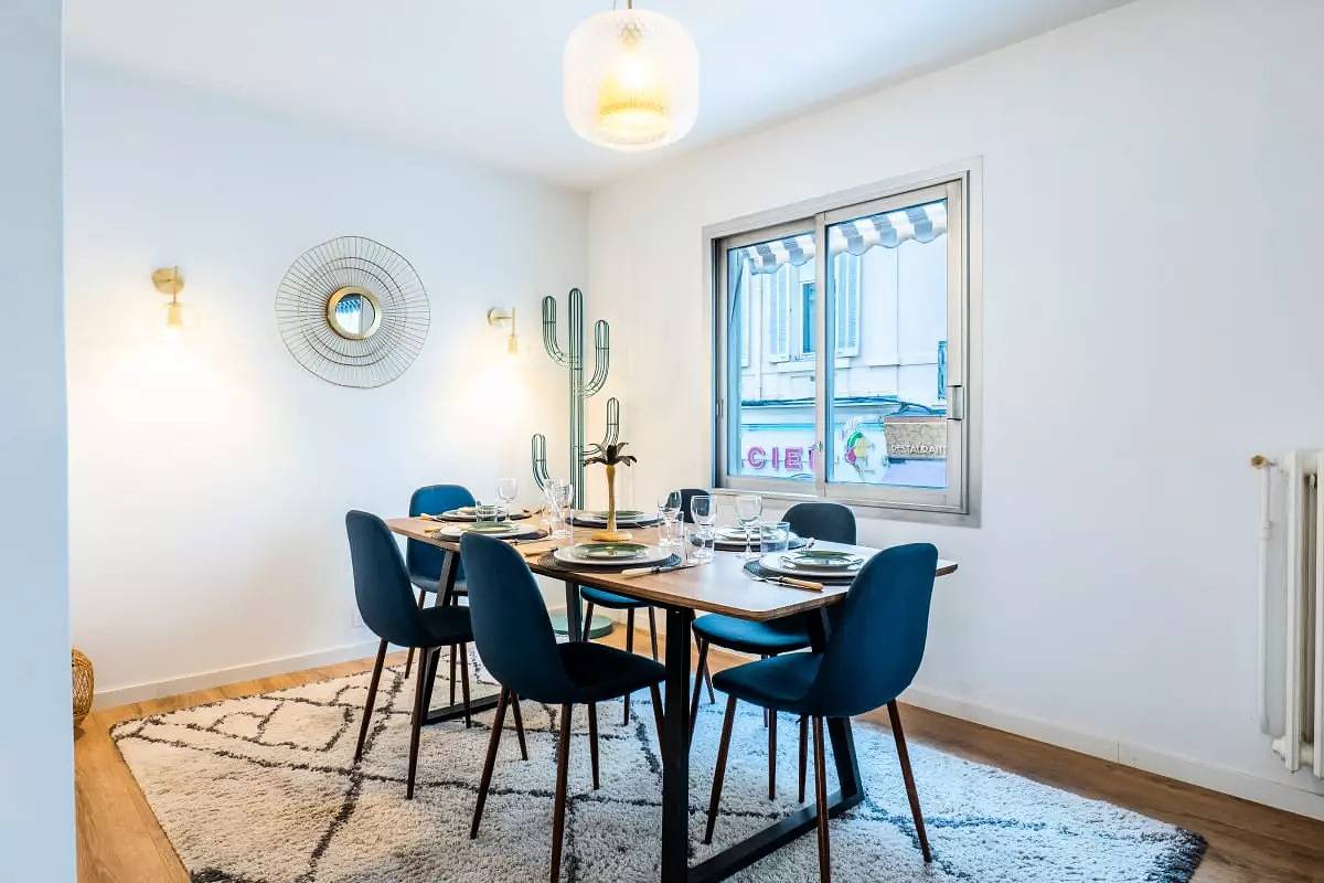 Appartement entier, 4P de style à deux pas du Palais des festivals in Cannes, Côte méditerranéenne (France)