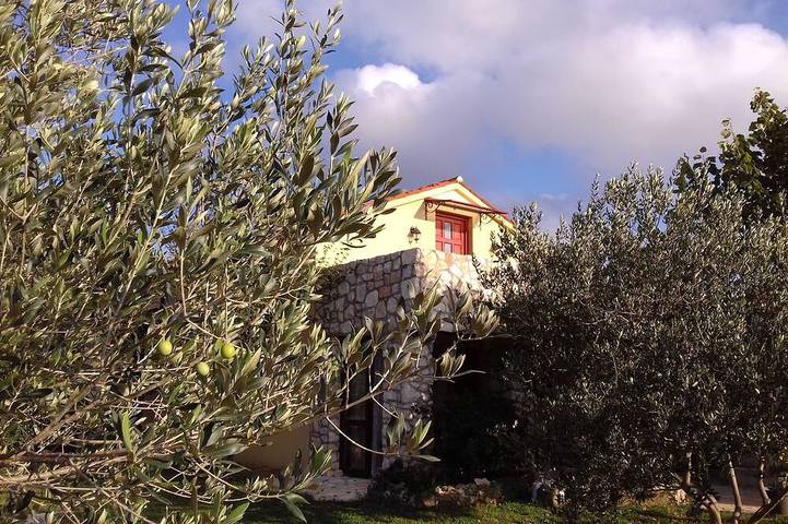 Gîte pour 6 personnes, avec Balcon et Jardin