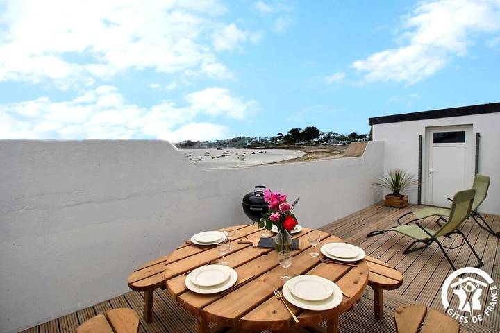 Gîte pour 4 personnes, avec jardin et terrasse à Trédrez-Locquémeau - 2