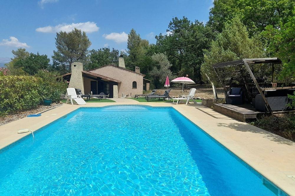 Familienfreundliche Villa mit großem Pool, weitläufigen Gärten und Internet in Tourrettes, Mittelmeerküste (Frankreich)
