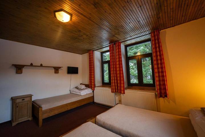 Ferienhaus für 35 Personen, mit Sauna und Ausblick sowie Garten im Böhmerwald - 2