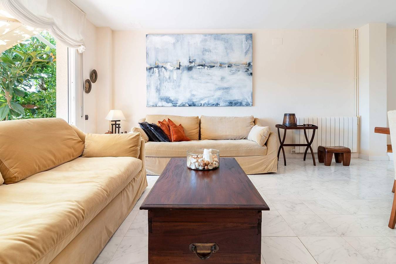 Vakantiehuis "Huis in eerste lijn van zee" met tuin, terras & gedeeld zwembad in el Balmí Gran (Sitges), Sitges