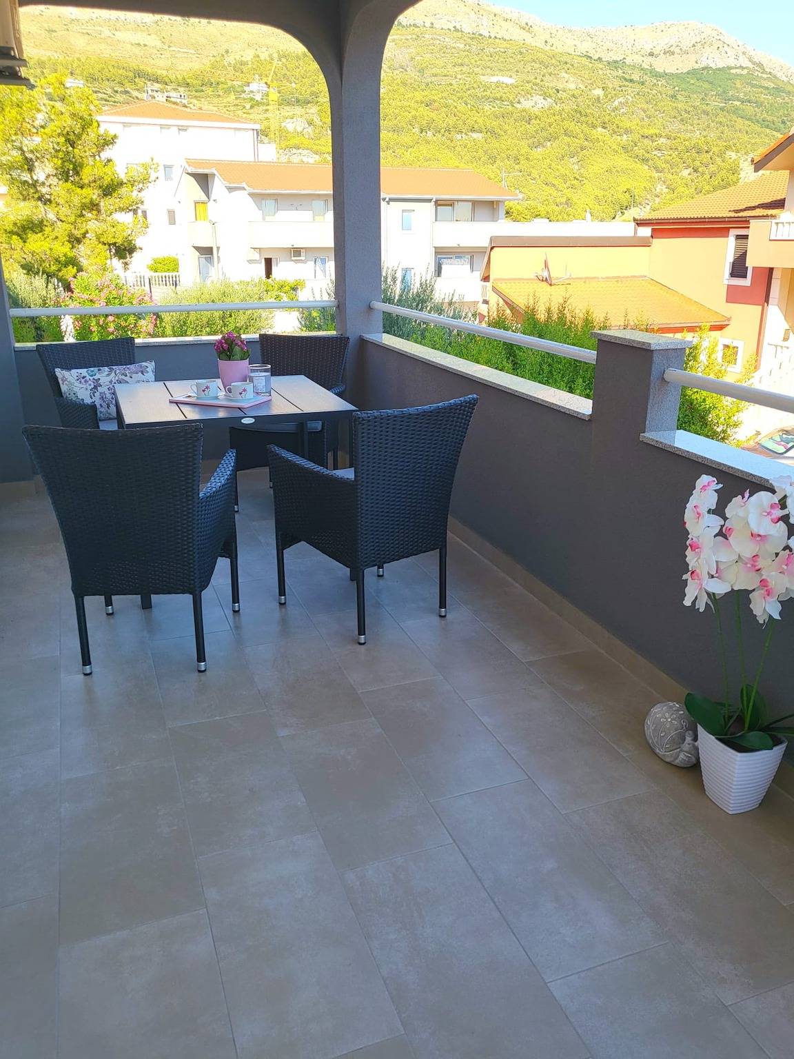 Appartement de vacances entier, Appartement de vacances pour 5 personnes avec balcon in Podstrana, Split-Dalmatie