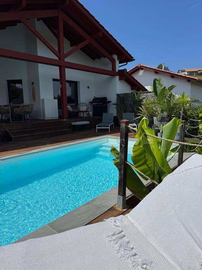 Gîte pour 10 personnes, avec piscine et jardin à Ahetze - 2