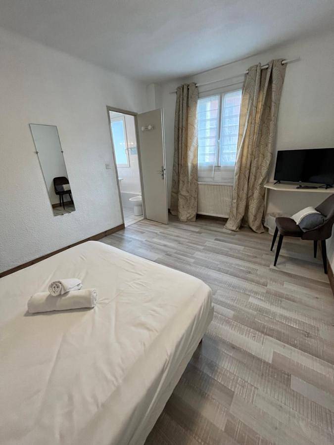Hôtel pour 2 personnes, avec terrasse dans Capvern les Bains - 3