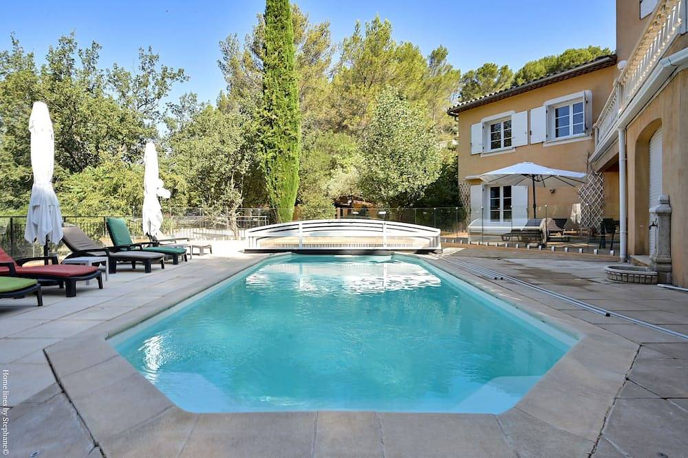 Ganze Wohnung, Large studio with terrace and pool view in La Bouilladisse, Marseille und Umgebung