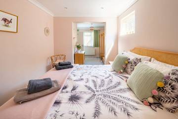 Holiday Home for 4 People in Holt, Norfolk, Photo 1