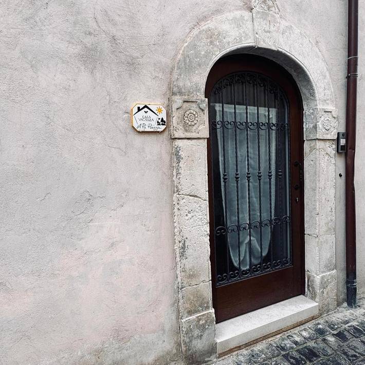 Gîte pour 4 personnes, avec jacuzzi, animaux acceptés à Barisciano - 2