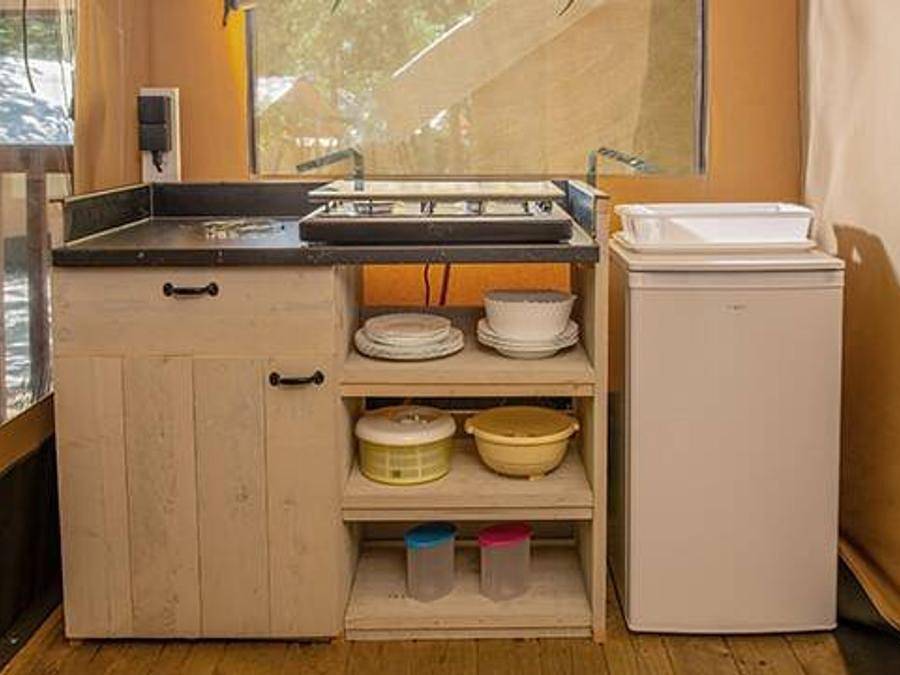 Camping La Plage d'Argens - Tenda 5 persone - 2 Camere da letto | 4-5 Posti letto | Senza bagno | Aria condizionata in Frejus, Draguignan e dintorni