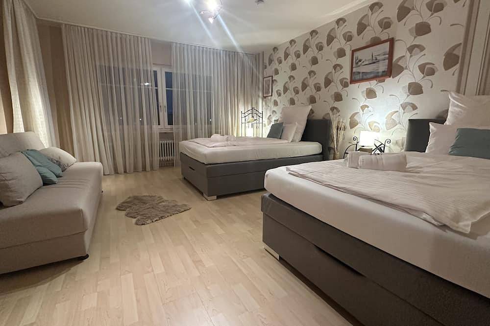 Ganze Wohnung, Oase mit Parkplatz, Kaffeeautomat, Balkon und Küche in Untermeitingen, Bayerisch Schwaben