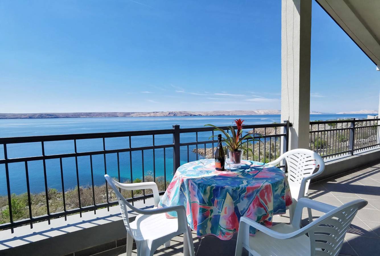 Cały apartament, Apartments Adria in Lukovo Šugarje, Velebit Nature Park