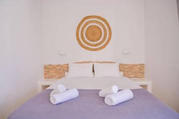 Apartment for 2 People in Milos, Cyclades, Photo 1
