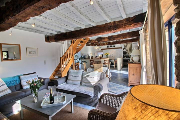 Gîte pour 5 personnes, avec jardin et sauna ainsi que jacuzzi et terrasse, animaux acceptés