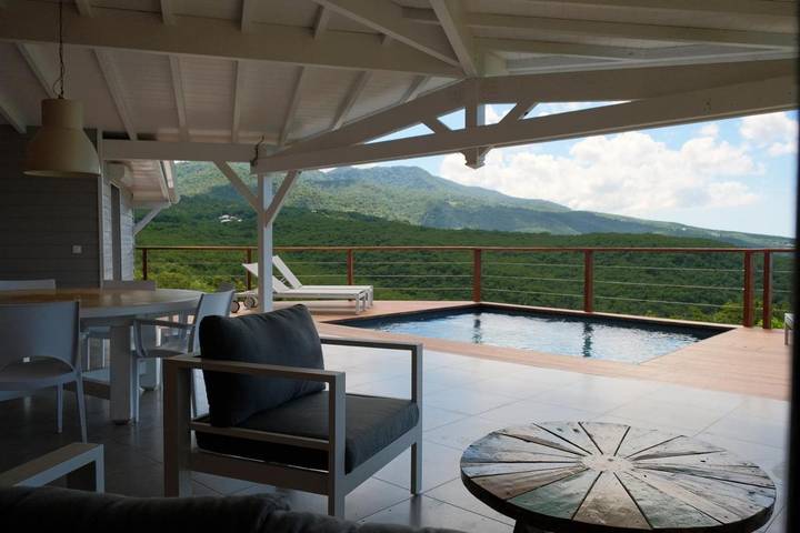 Villa pour 7 personnes, avec jardin ainsi que piscine et vue, animaux acceptés à Deshaies - 4