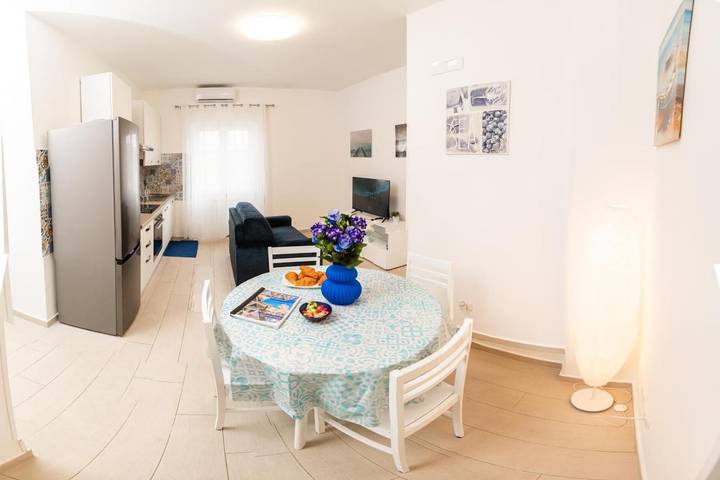 Apartamento de vacaciones para 4 personas, con vistas y balcón - 1