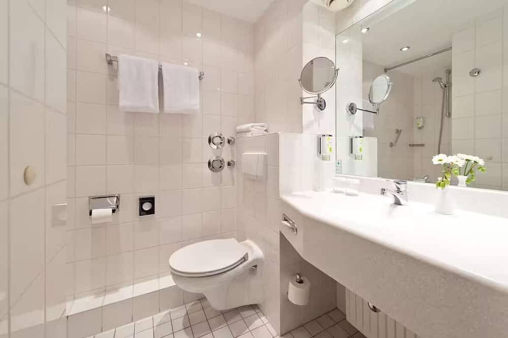 Modern Room Close to Dresden Attractions - Perfect Escape for Serenity Seekers in Laubegast, Dresden