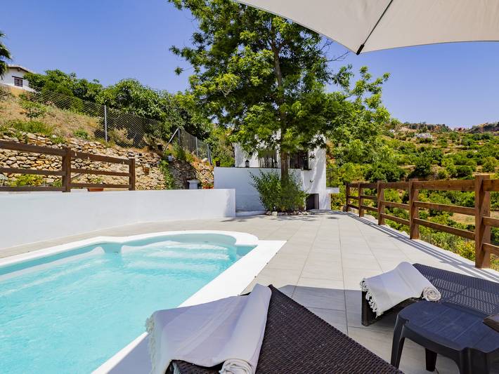 Chalet para 3 personas, con jardín y terraza, Se admiten mascotas en Sierra de las Nieves - 3