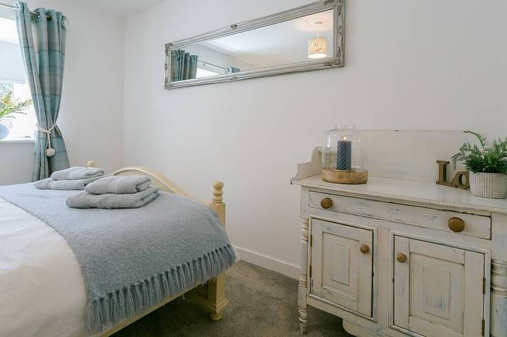 Gwenyn Haf Bach - Schlafmöglichkeiten für 2 Gäste in 1 Schlafzimmer in Nefyn, Gwynedd