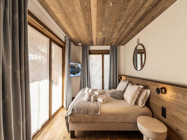 Gîte pour 10 personnes, avec balcon et piscine, animaux acceptés dans Courchevel 1300 (Le Praz) - 3