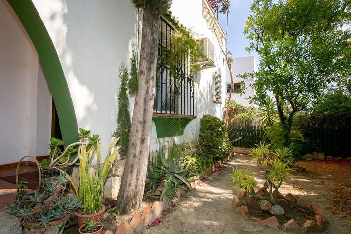 Villa für 5 Personen, mit Terrasse und Garten in Málaga (Este)