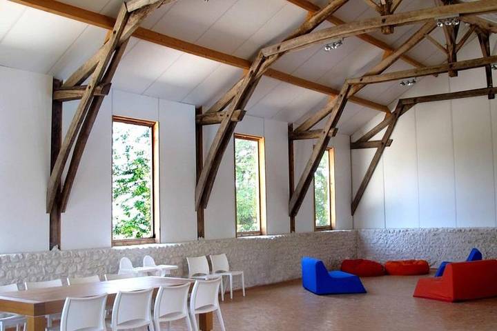 Location de vacances pour 16 personnes, avec piscine ainsi que terrasse et vue à Chalais - 3