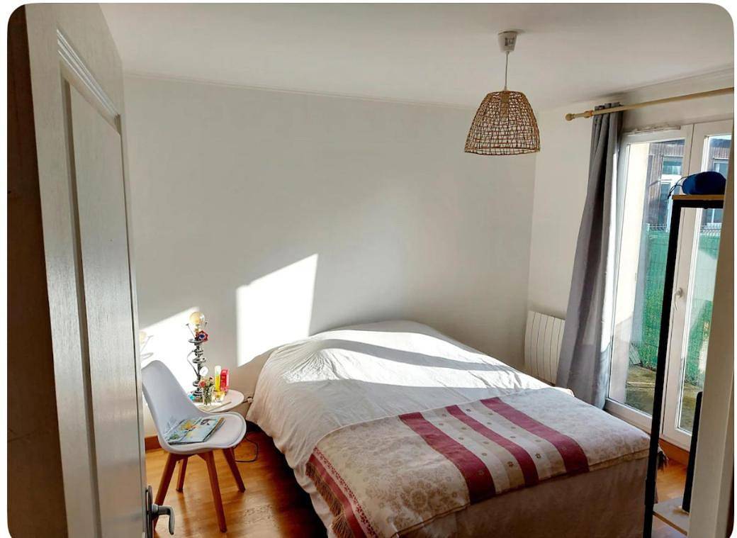 Appartement entier, Two-Bedroom Apartment in Le Mesnil-Amelot, Seine-et-Marne